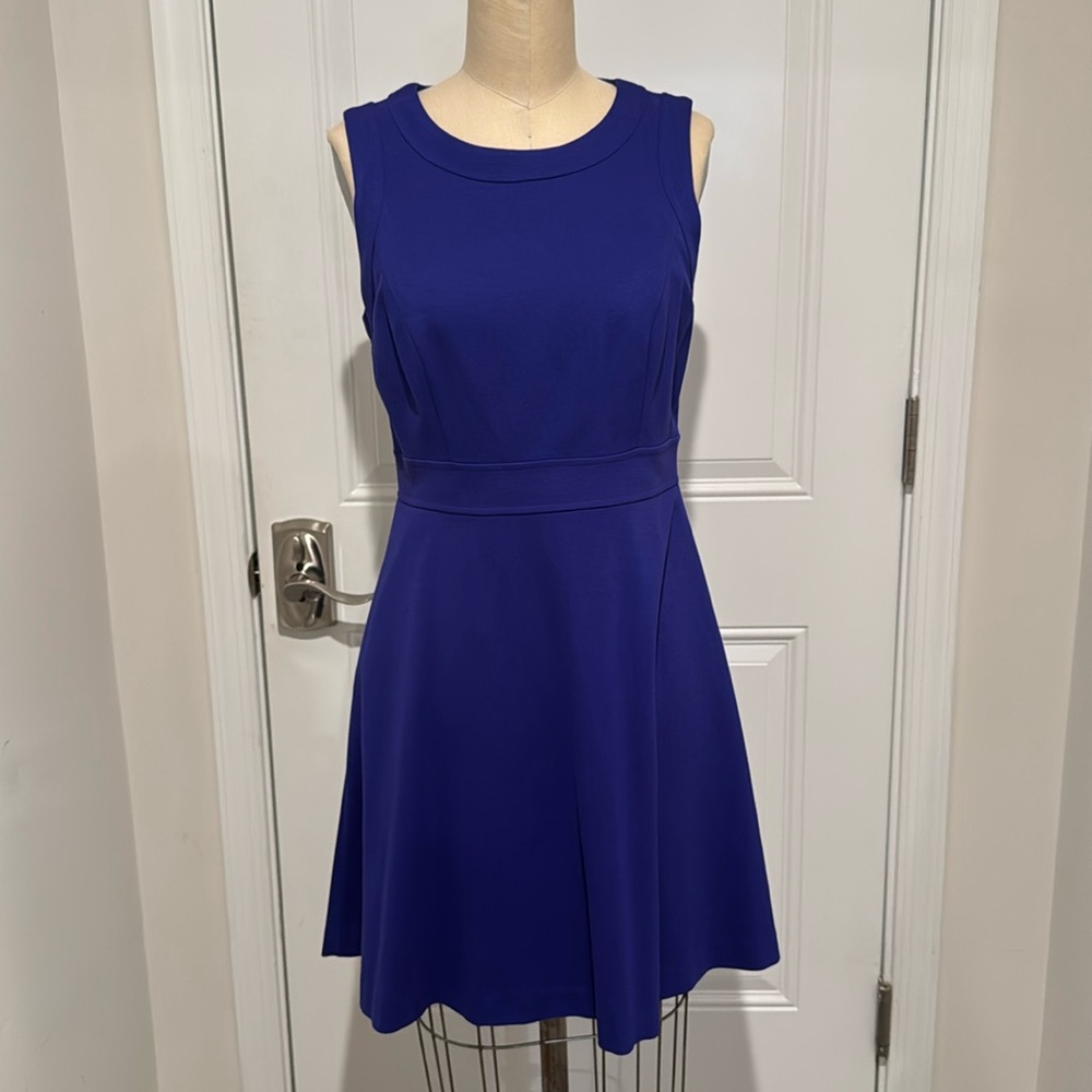 Vince Camuto dress with pockets